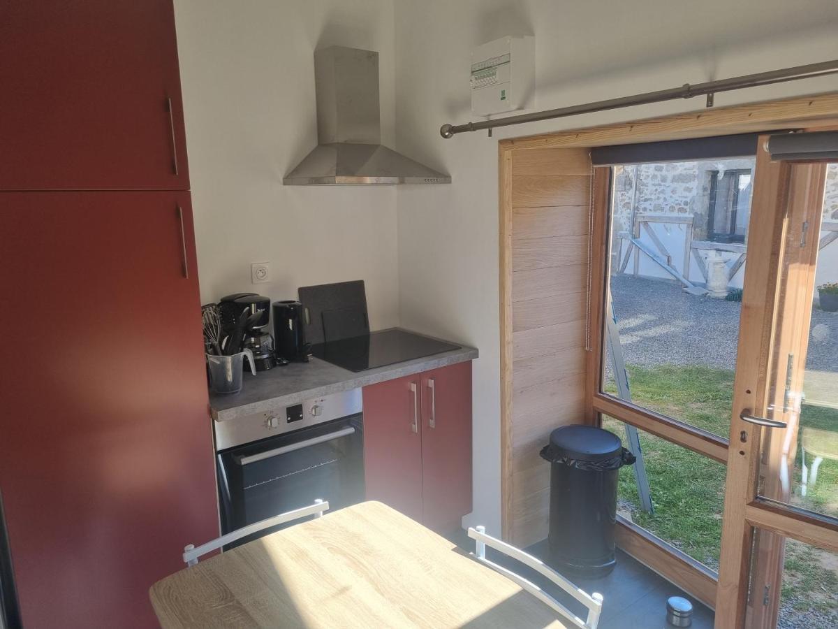 Brigueuil Petite Maison Cocooning מראה חיצוני תמונה