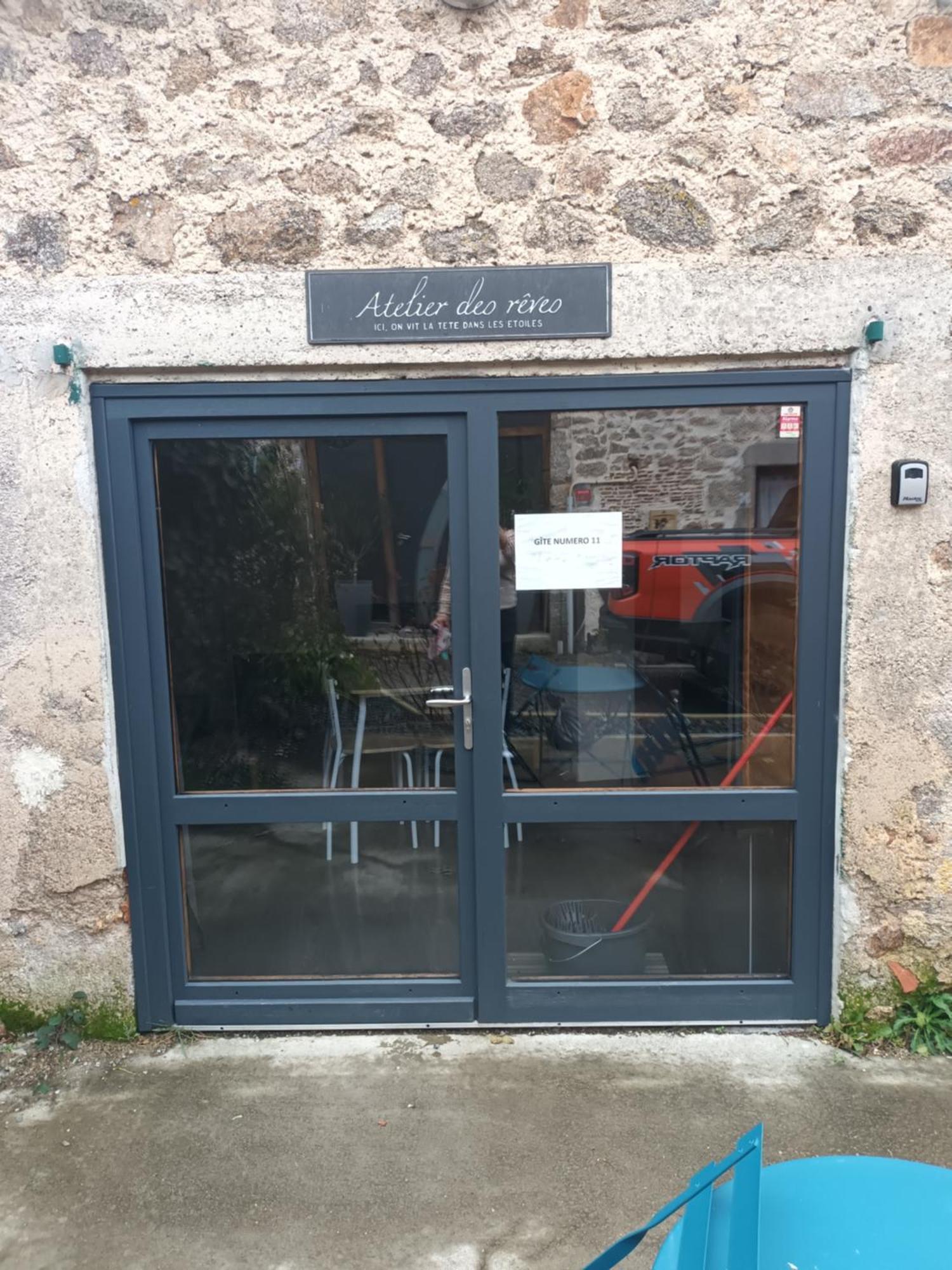 Brigueuil Petite Maison Cocooning מראה חיצוני תמונה
